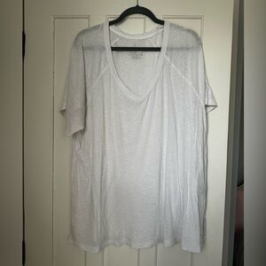 Offline by Aerie White Short Sleeve Women's Tee